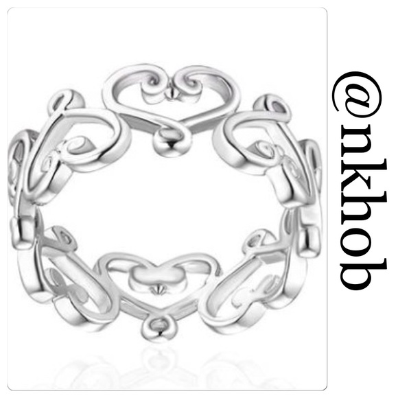 18K White Gold Plated Filigree Heart Ring - Picture 2 of 3